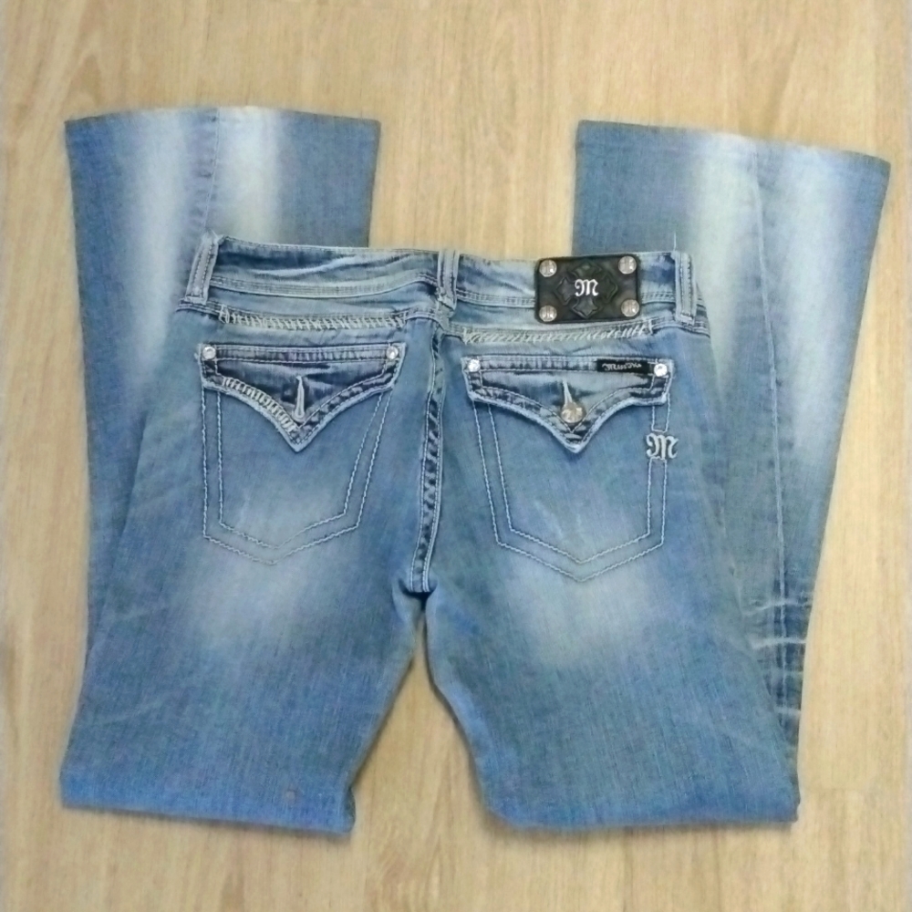 MISS ME- Twisted Inseam Distressed Flare Jeans Size 29 - Picture 5 of 5